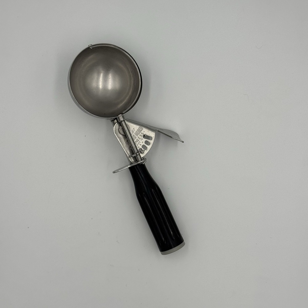 Vintage‎ HAMILTON BEACH MODEL #67 Ice Cream Scoop Black Stainless Made In USA